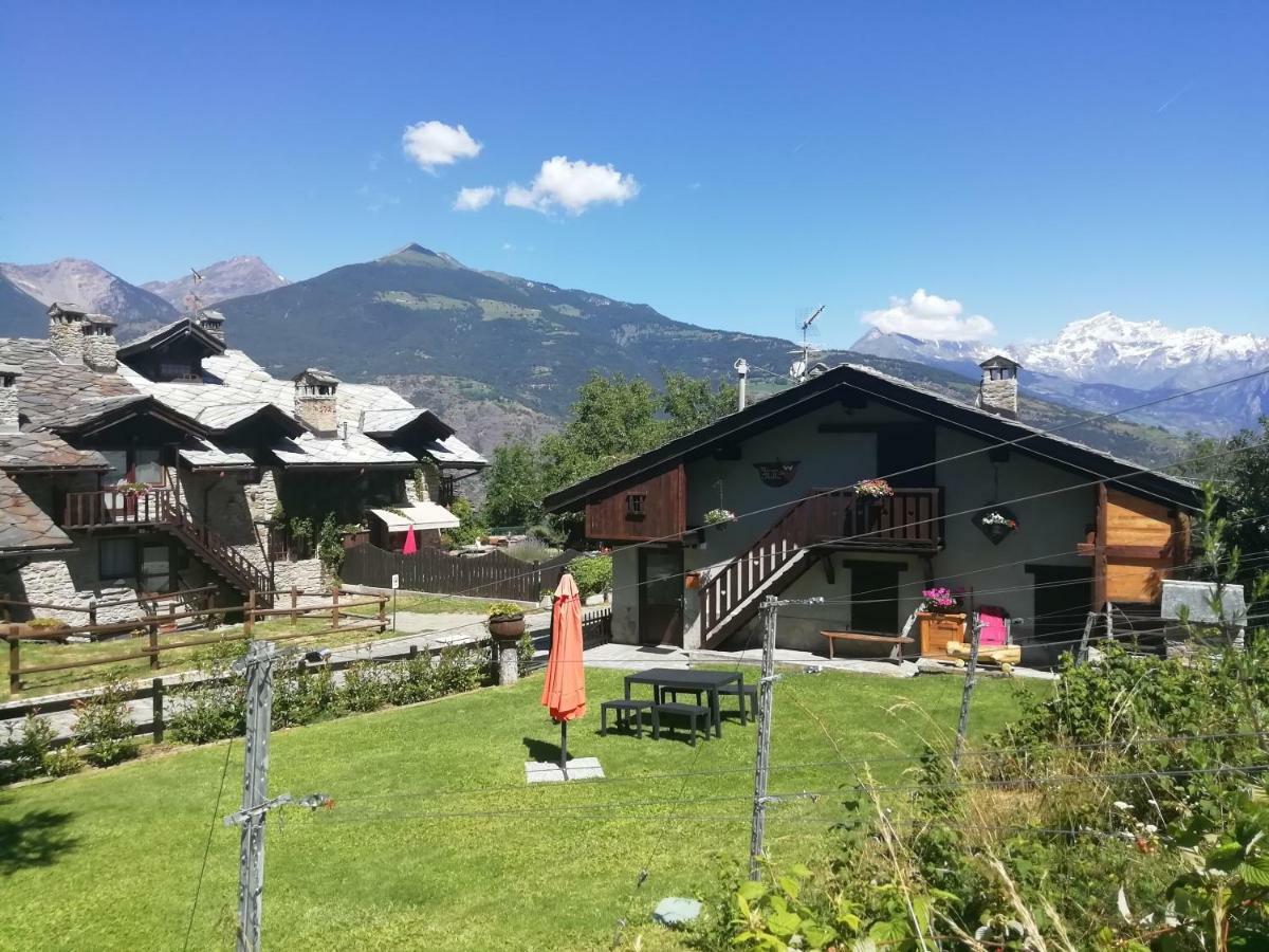 Maison Des Abeilles Vda Gressan N 0028 Kültér fotó